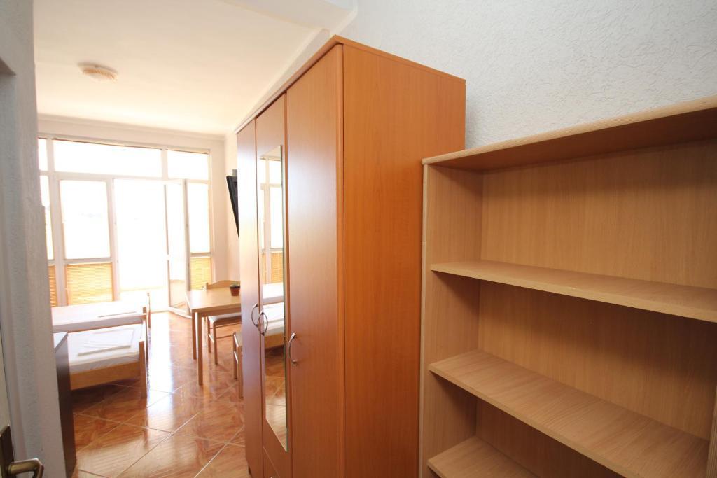 Apartments Dea بار الغرفة الصورة
